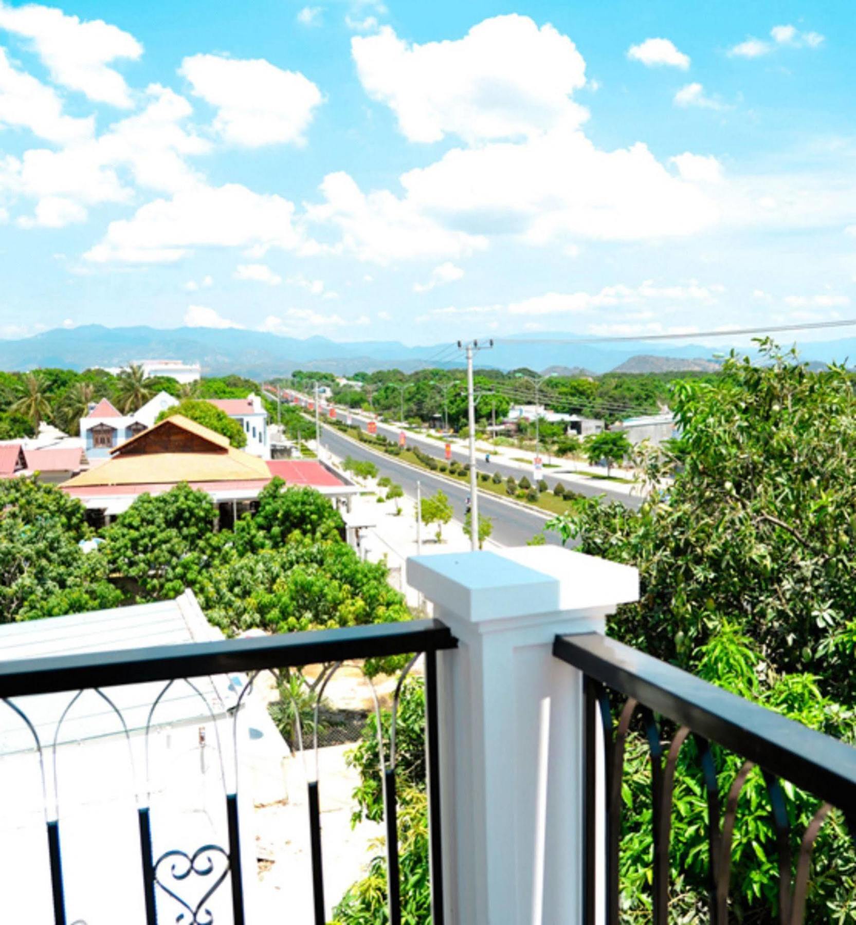 Allure Hotel Thuy Trieu Exteriör bild
