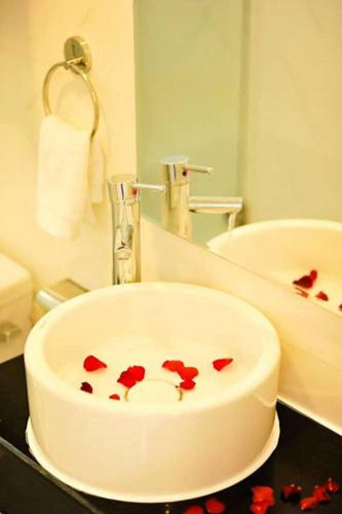 Allure Hotel Thuy Trieu Exteriör bild